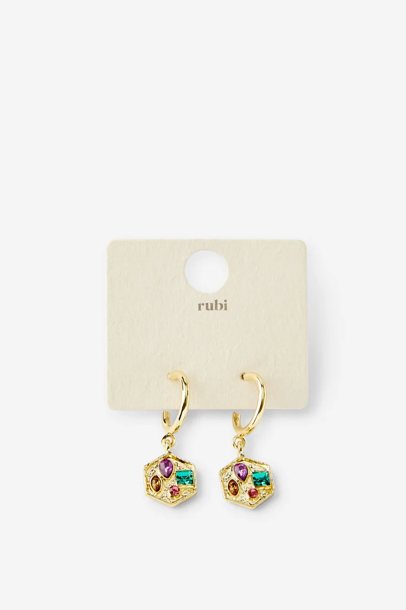 روبي Huggie Hoop Earring